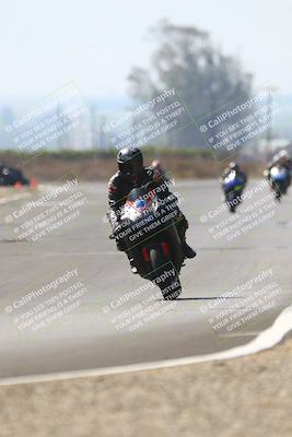 media/Sep-20-2025-TrackDaz (Sat) [[27f0cde673]]/B Group/220pm (Turn 9)/